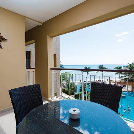 Oceanfront El Faro Surf 302 Apartment