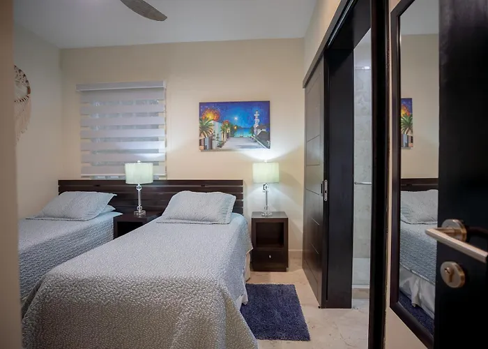 Oceanfront El Faro Surf 302 * Playa del Carmen