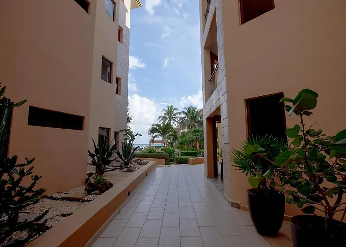 Oceanfront El Faro Surf 302
